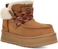 UGG Women's Funkarra Cabin Cuff -Footwear Shop ugg womens funkarra cabin cuff chestnut 1143954 che 50675.1696293308